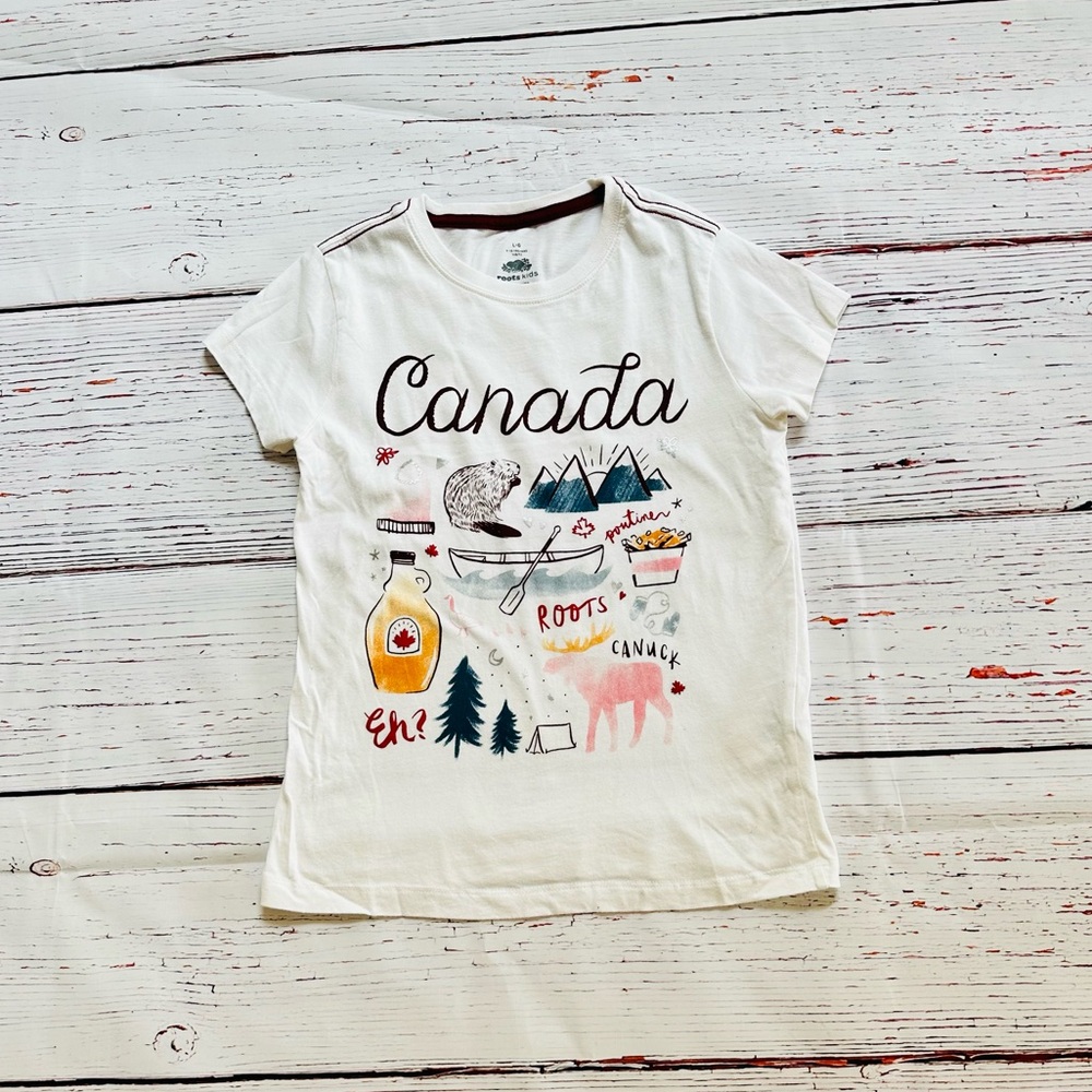 Canada Roots Kids T shirt! Size 10